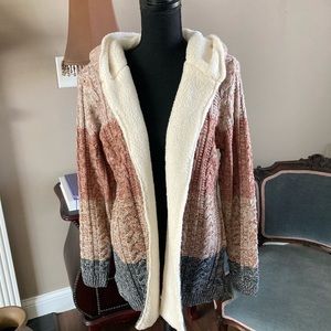 NWT- size M. Colorblock sherpa cardigan